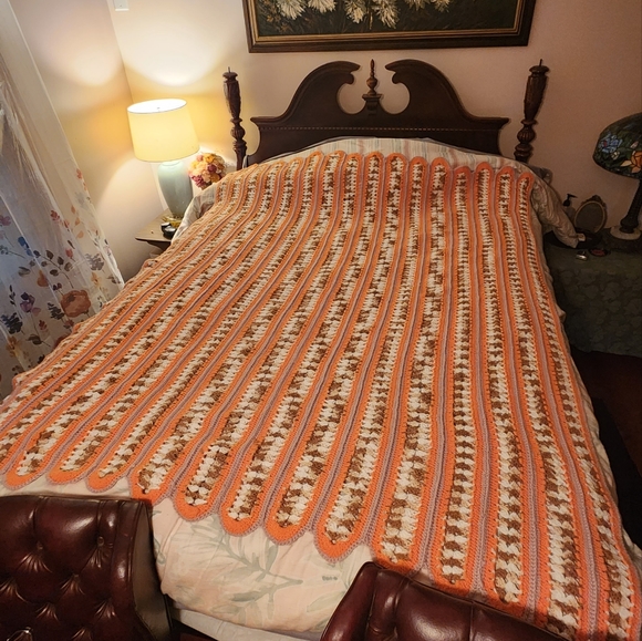 Vintage Handmade Crochet Blanket - Picture 9 of 11